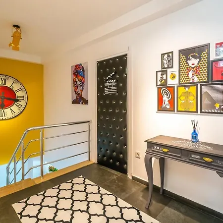 Soho Villa *